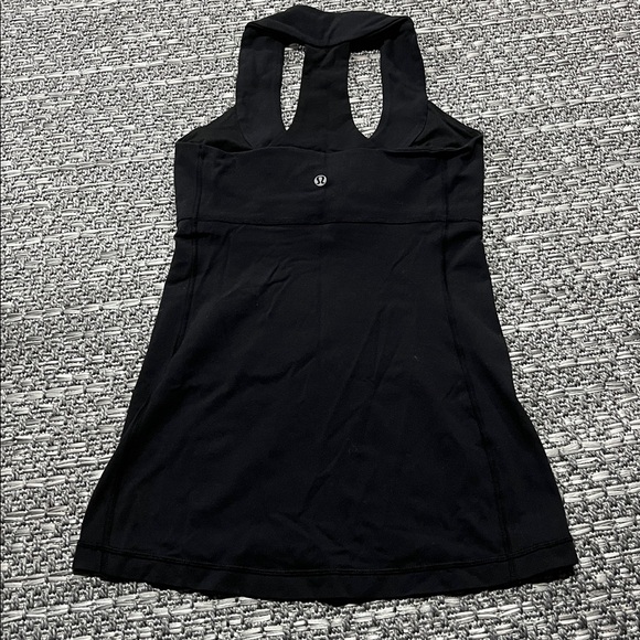 Lululemon | Black Scoop Neck Tank - Picture 4 of 10